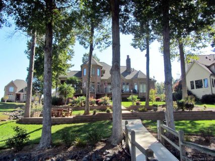 307 Ivy Arbor Circle