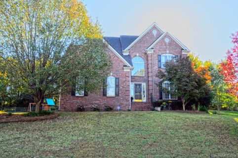 6723 Joliette Lane