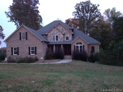 107 Riverchase Lane
