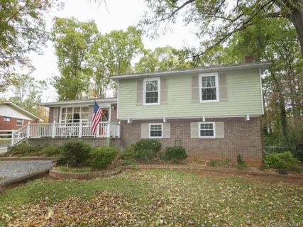 1240 Ebinport Road
