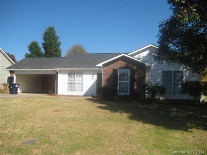 1800 Travis Court