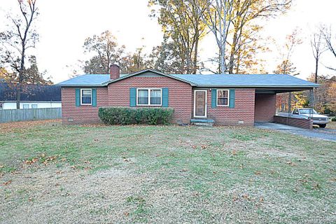 4701 Hamilton Circle