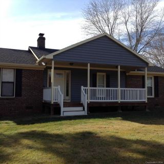 3247 Winding Trail
