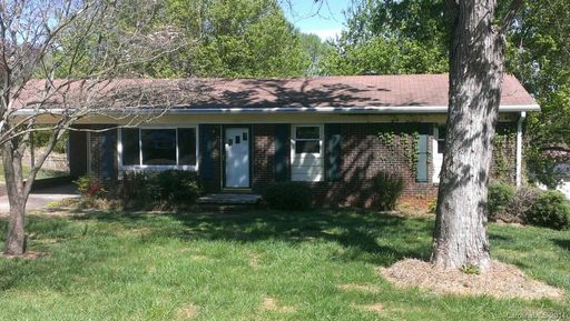 1906 Old English Drive