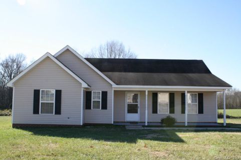 915 Pondside Drive
