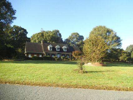 1618 Hunter Oak Drive sold home in Briarcliff, Monroe, NC