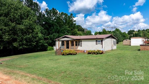 2400 Journeys Pass sold home in TRAIL WINDS, Newton, NC