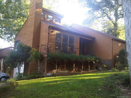 1600 Burtonwood Circle