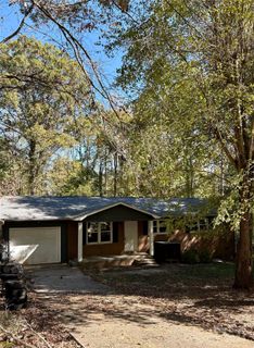 1397 Oak Hill Drive sold home in Hidden Valley, Morganton, NC