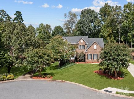 190 Montrose Drive