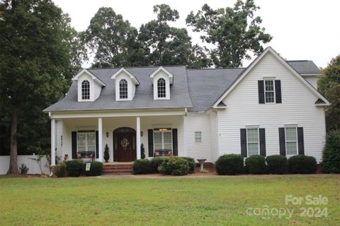 509 Flying Eagle Drive sold home in Flying Eagle Estates, Clover, SC