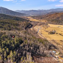000 Fox Ridge Trail