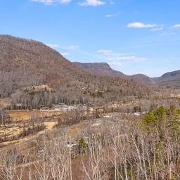 000 Fox Ridge Trail