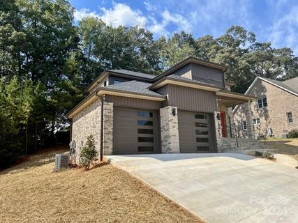 1243 10th Street Place sold home in Waterstone, Hickory, NC