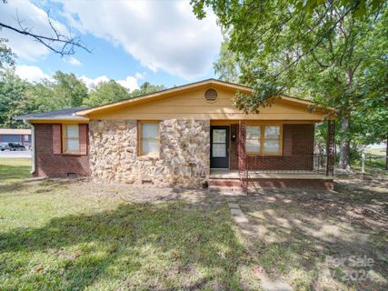 1428 Sherwood Drive sold home in Sherwood Forest, Kannapolis, NC