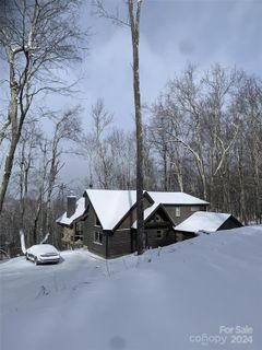 1765 Odalu Trail sold home in Carolina Log Homes, Maggie Valley, NC
