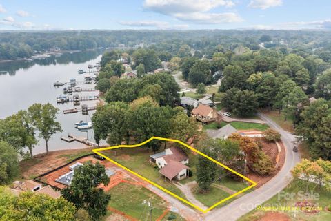 Previously sold for $830,000