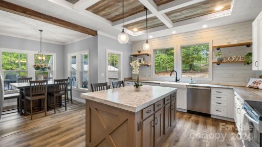 1133 Mountain Brook Drive sold home in Mountain Brook, Clover, SC