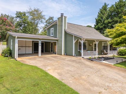 302 Aqua Drive sold home in Forest Lake Acres, Forest City, NC