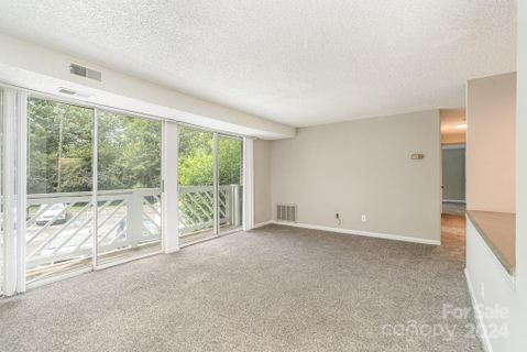 9541 Shannon Green Drive E sold home in Shannon Green, Charlotte, NC