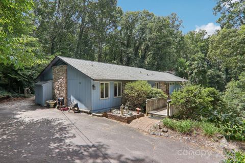 5 Mayfair Drive sold home in Woodside Hills, Candler, NC