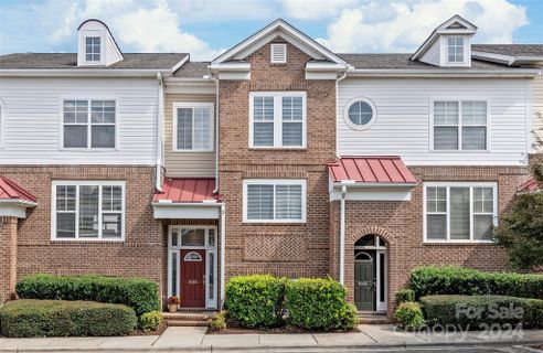 8344 Scotney Bluff Avenue sold home in Village Manor at Ayrsley, Charlotte, NC