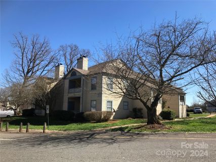 8032 Tremaine Court H sold home in Devonshire Court, Charlotte, NC