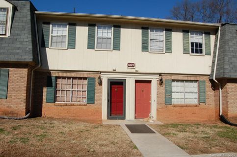 5825 Hunting Ridge Lane 5825/C