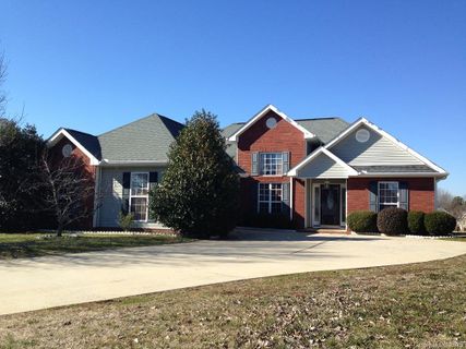 105 Lenox Lane