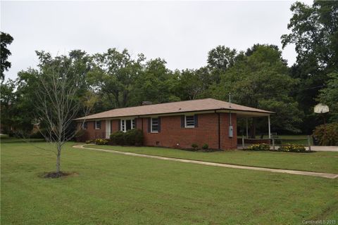 9211 Mt Holly Huntersville Road