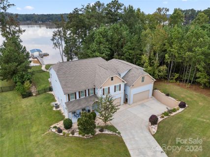 10273 Lakeshore Drive