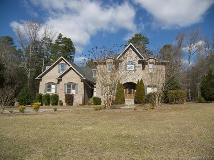 10131 Annie Oakley Trail sold home in Pleasant Valley, Charlotte, NC