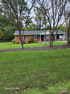 2217 N Driftwood Lane sold home in Country Club Heights, Lancaster, SC