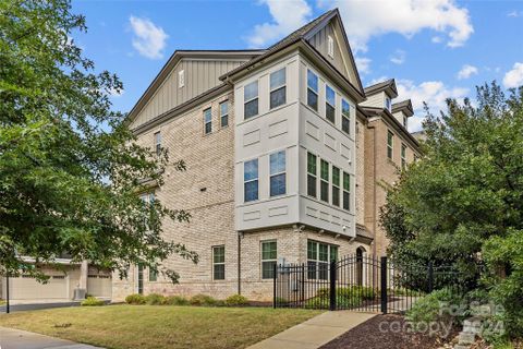 1204 Madison Towns Lane