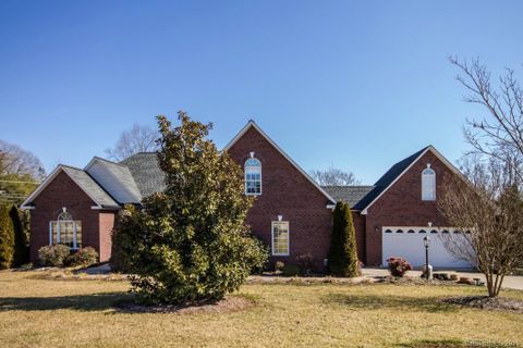 109 Seven Springs Loop
