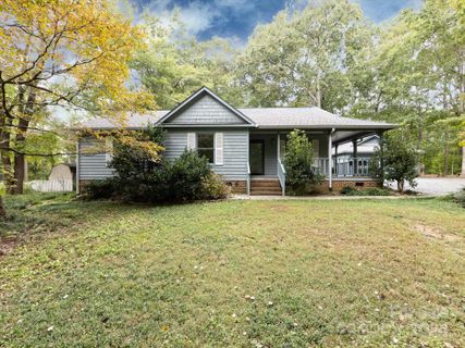 5908 Indian Brook Drive sold home in Indian Brook, Matthews, NC