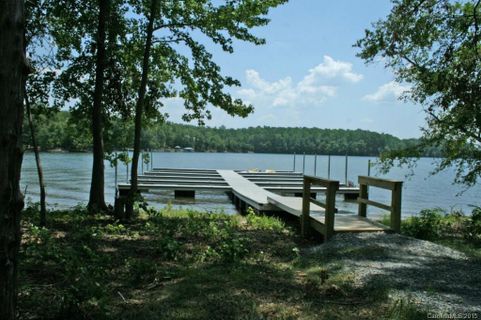 2021 Colchester Court 33