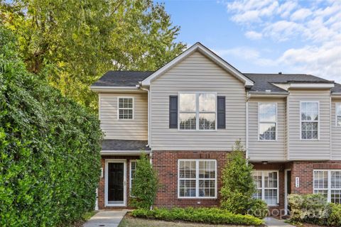 4334 Yoruk Forest Lane sold home in Cotswold Glen, Charlotte, NC