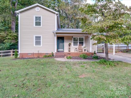 712 Amherst Court sold home in Western Hills, China Grove, NC
