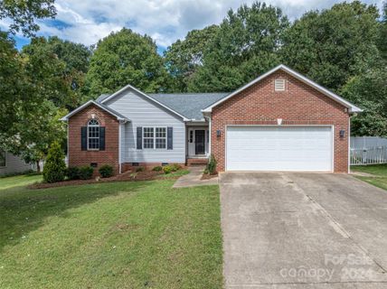 3202 St Vincent Drive sold home in Rachels Vineyard, Claremont, NC