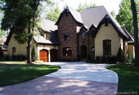 8319 Victoria Lake Drive