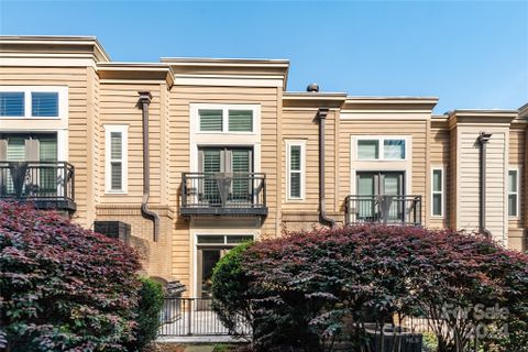 239 N Dotger Avenue F4