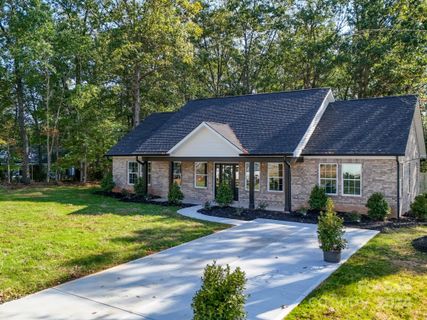 40 Ridgecrest Avenue sold home in Ridgecrest, Peachland, NC