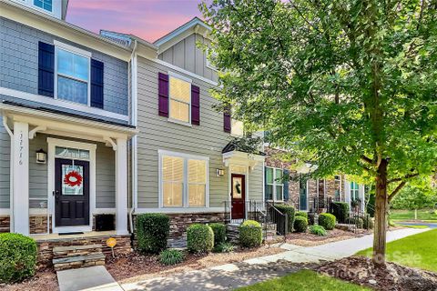 11712 Blessington Road sold home in Bryton Square, Huntersville, NC