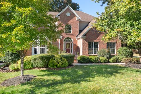 15909 Woodcote Drive