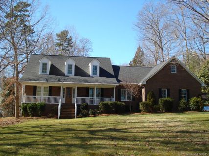 5410 Shoreview Drive
