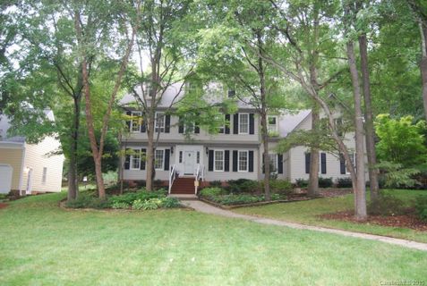 301 Rose Arbor Lane sold home in Greygate, Matthews, NC