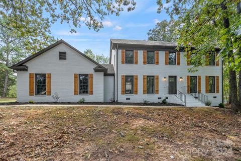 690 Knighton Hill Road sold home in Devonshire, Rock Hill, SC