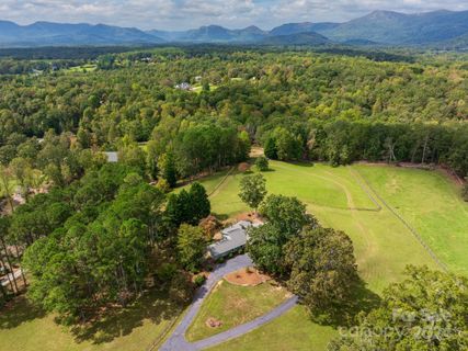 285 Blue Horse Lane sold home in Stoneybrook, Columbus, NC