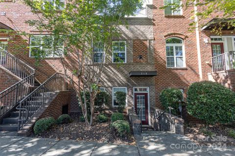 215 Harbour Place Drive sold home in Harbour Place, Davidson, NC